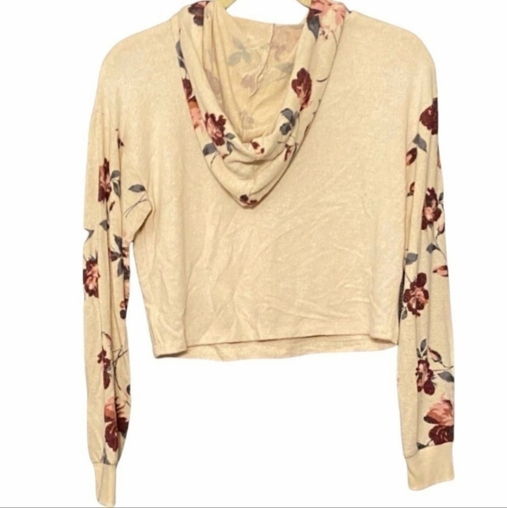 Inspired Hearts Cream Floral Cropped Hoodie Hooded Swearshirt Size XL Comfy EUC - Picture 2 of 6